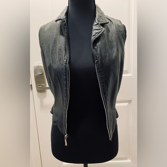 Wilsons Vintage Black Leather Vest Small EUC - Picture 4 of 8
